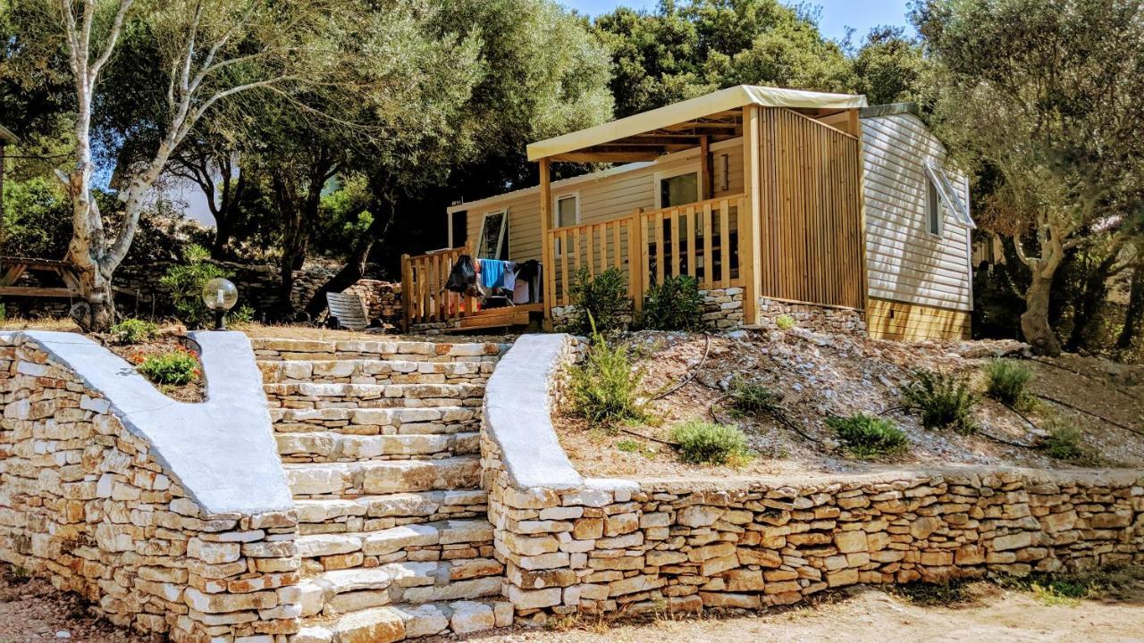 Camping Campo Di Liccia โบนิฟาซิโอ ภายนอก รูปภาพ