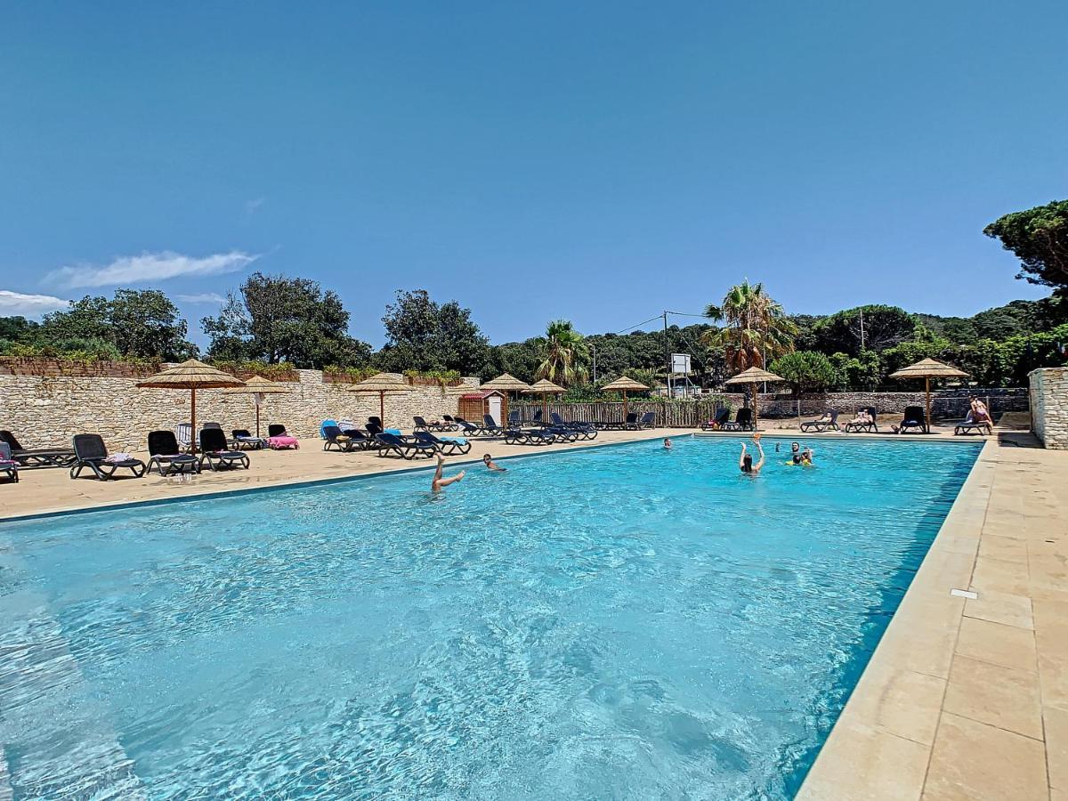 Camping Campo Di Liccia โบนิฟาซิโอ ภายนอก รูปภาพ